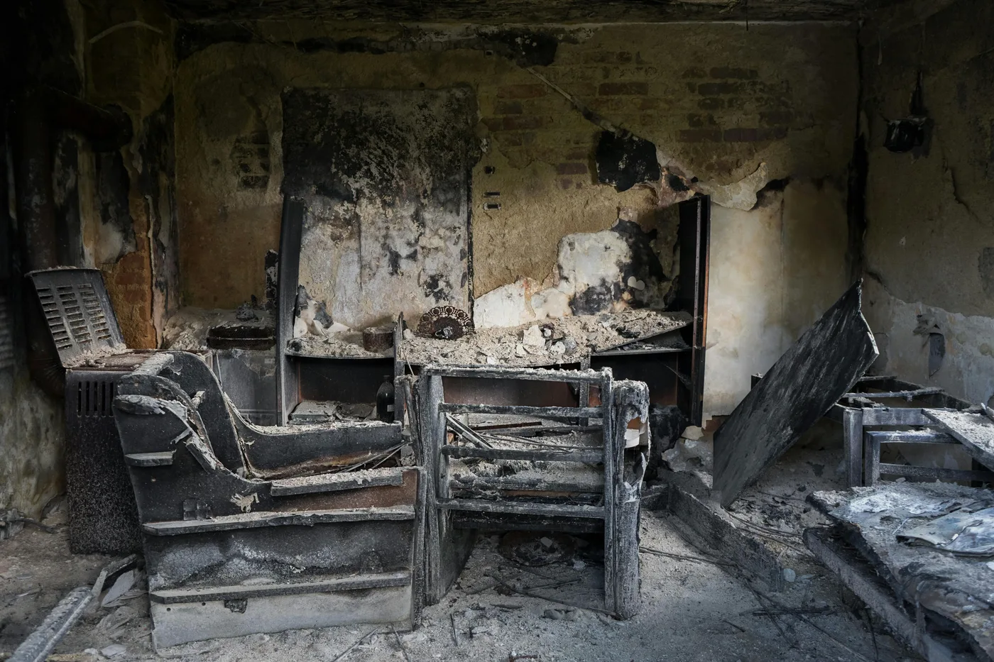 fire and smoke damage restoration Minneapolis Minnesota — smoke and soot damage in residential property